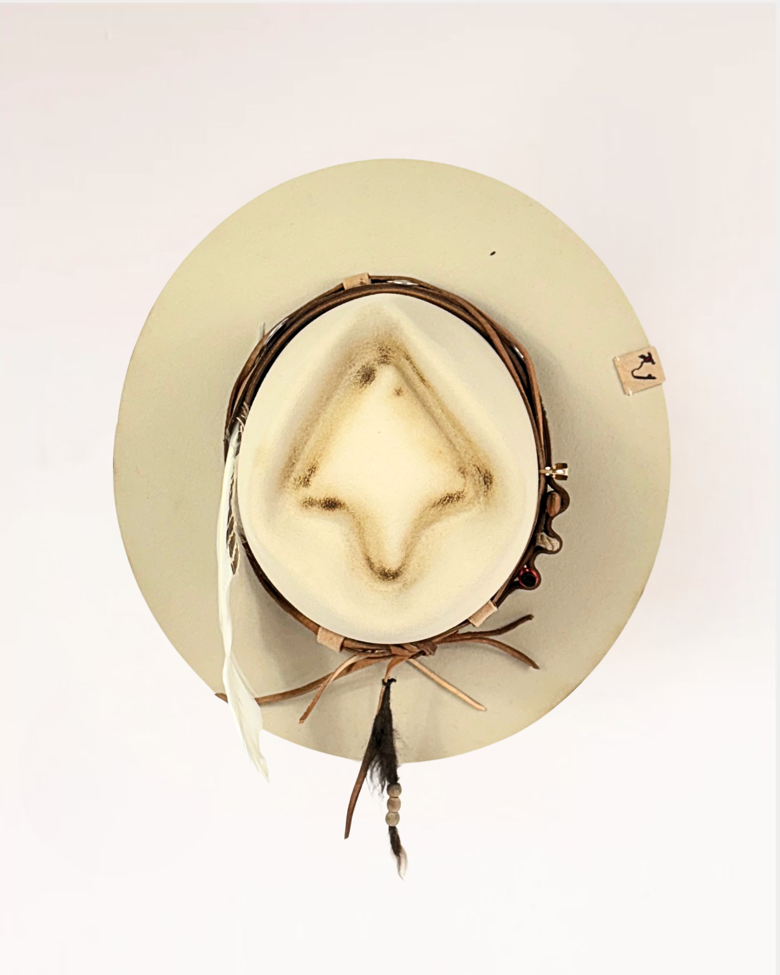 Legend Of The Hat 011