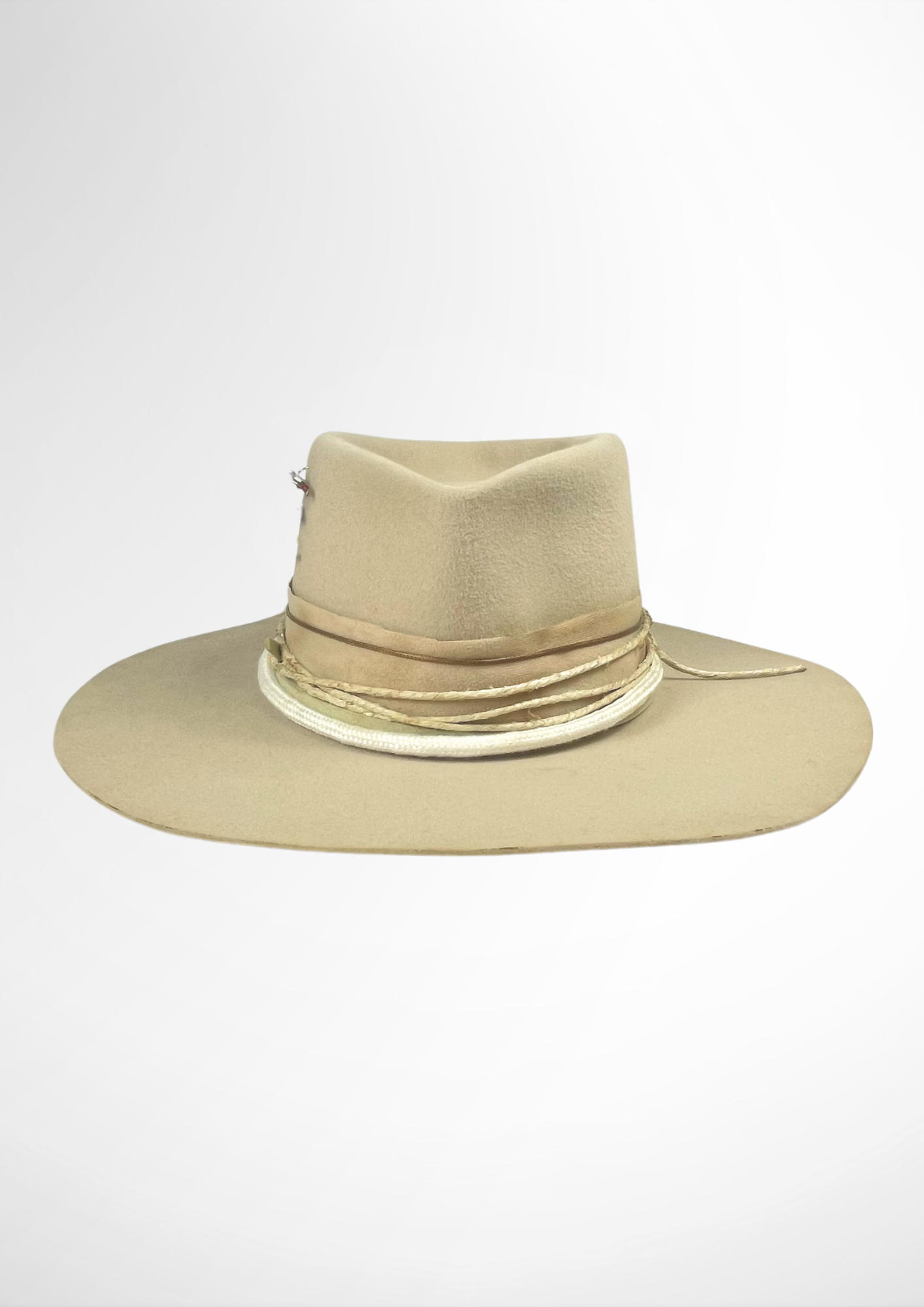 Legend Of The Hat 002