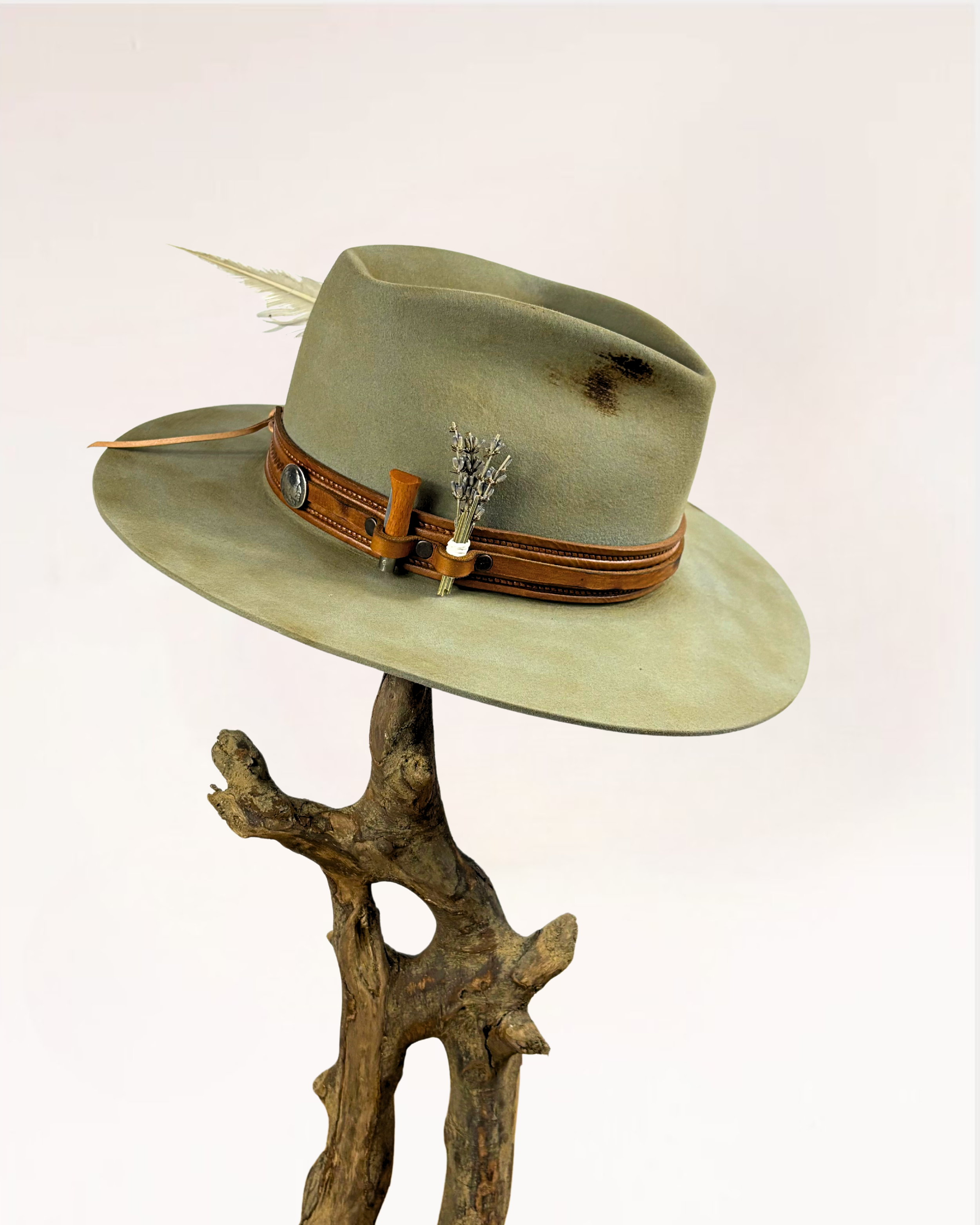 Legend Hat 015